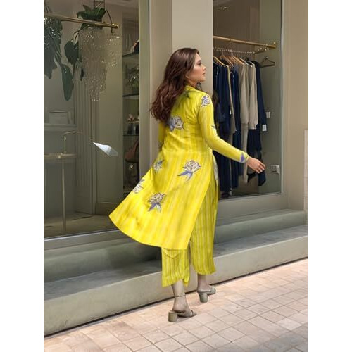 Gosriki Women's Rayon Viscose Straight Printed Kurta With Pant (Vridha Yellow-Vks01-Gs_L_Yellow_Large)