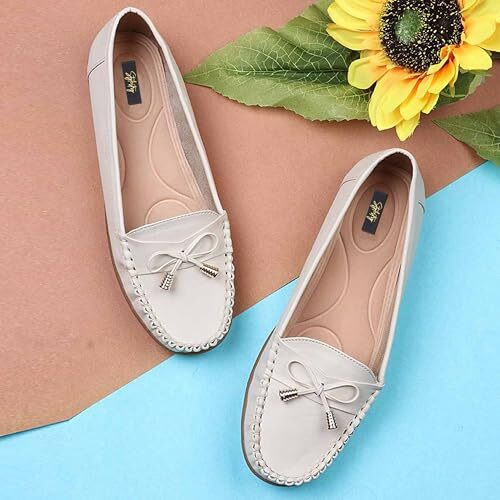 Shoetopia Women's Block Heel Loafers Cream /Eu38 / Uk5