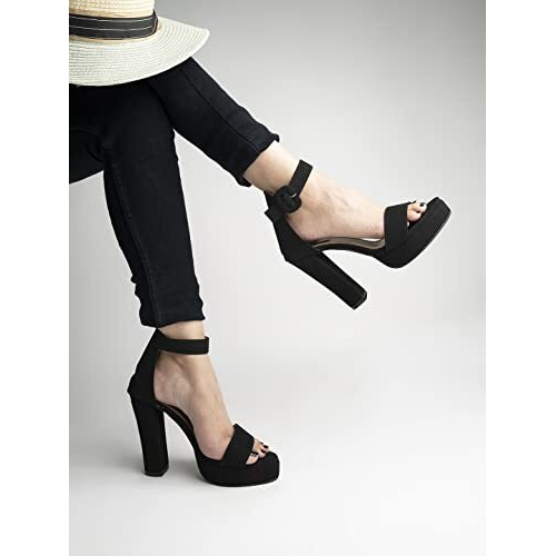 Shoetopia Women's Flat Sandal