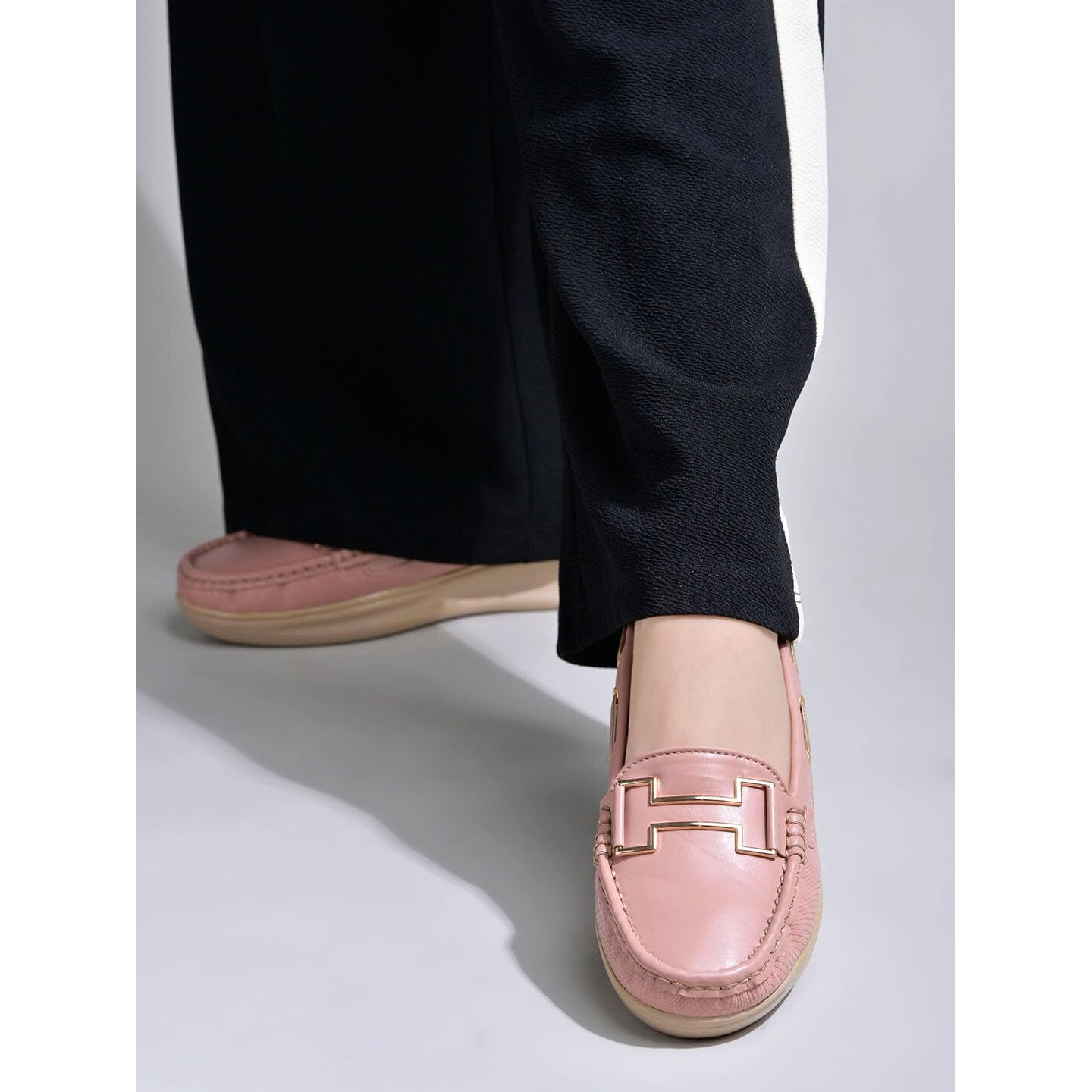 Shoetopia Upper Buckle Detailed Peach Loafers For Women & Gilrs-Eu39