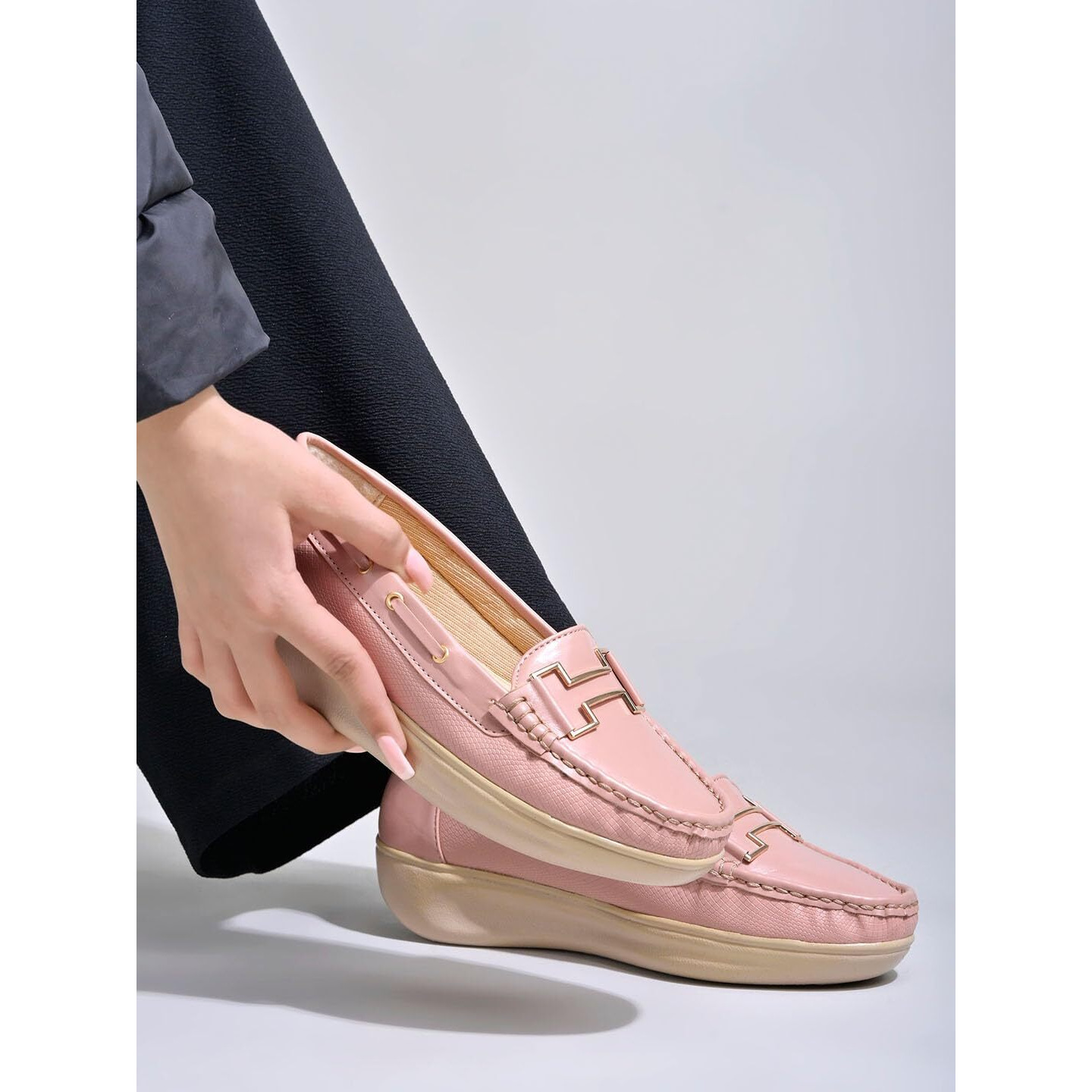 Shoetopia Upper Buckle Detailed Peach Loafers For Women & Gilrs-Eu39