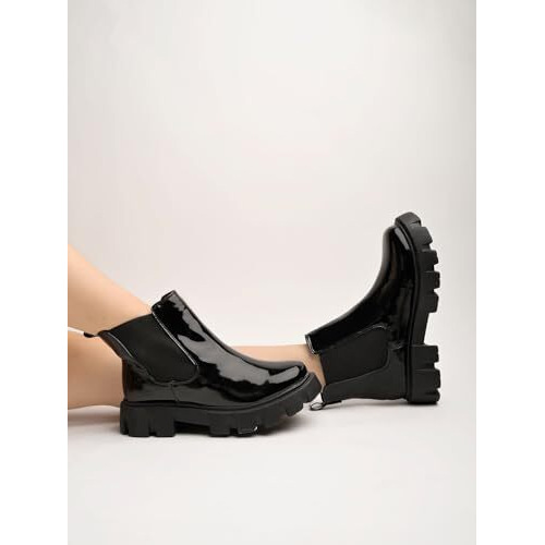 Shoetopia Girls Chelsea Black Chelsea Boot - 7 Uk (Girls-Chelsea-Black)