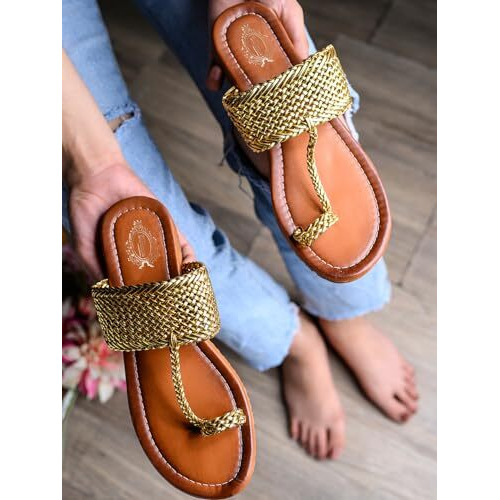 Shoetopia Girls Girls-Bunai-Kolhapuri Golden Flat Sandal - 5 Uk (Girls-Bunai-Kolhapuri-Golden)