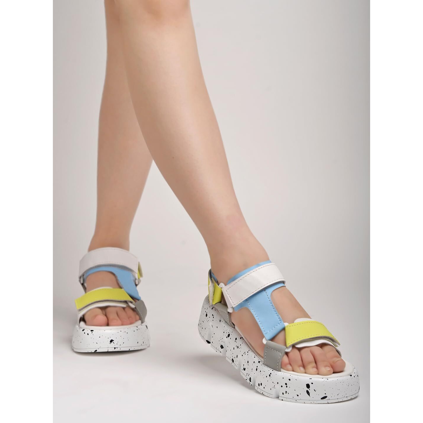 Shoetopia Smart Casual White Sandals /Eu41