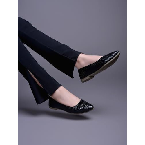 Shoetopia Women's Blacktextured Bellies  Stylish Pointed Toe Flats For Office, Casual & Daily Eu37
