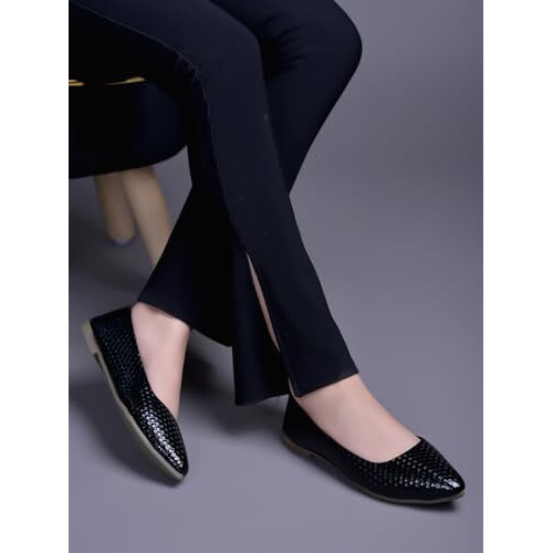 Shoetopia Women's Blacktextured Bellies  Stylish Pointed Toe Flats For Office, Casual & Daily Eu37