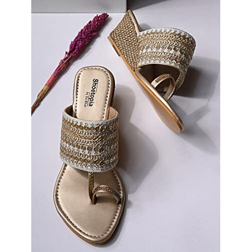 Shoetopia Women's Flat Kolhapuris, Gold
