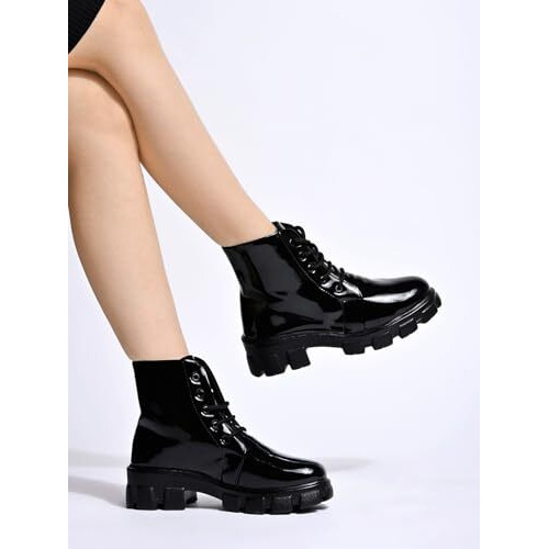 Shoetopia Women's Flat Boots