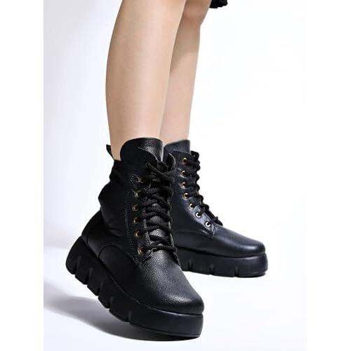 Shoetopia Women's Flat Boots