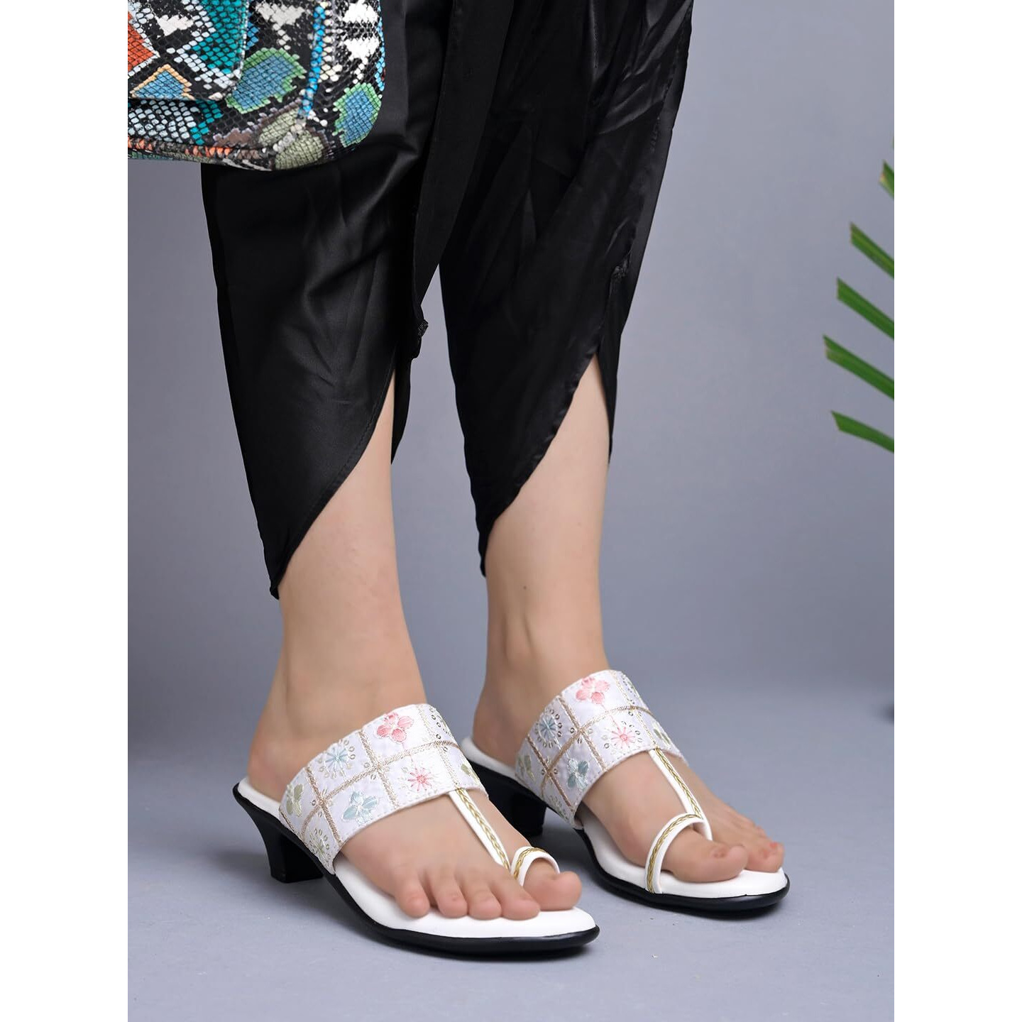 Shoetopia Classic Heeled White Kolhapuri For Women & Girls /Eu41