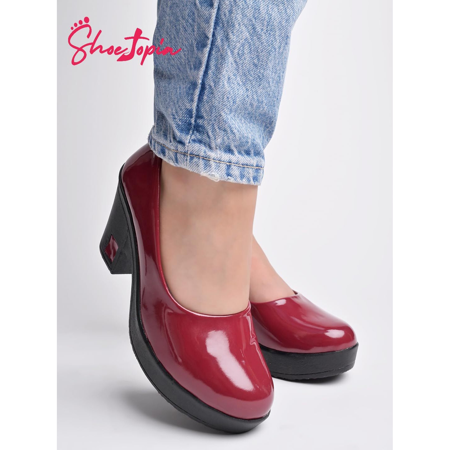 Shoetopia Solid Cherry Pumps For Girls-Eu40