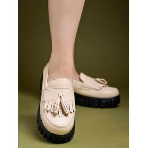Shoetopia Cream Loafers For Women /Eu40