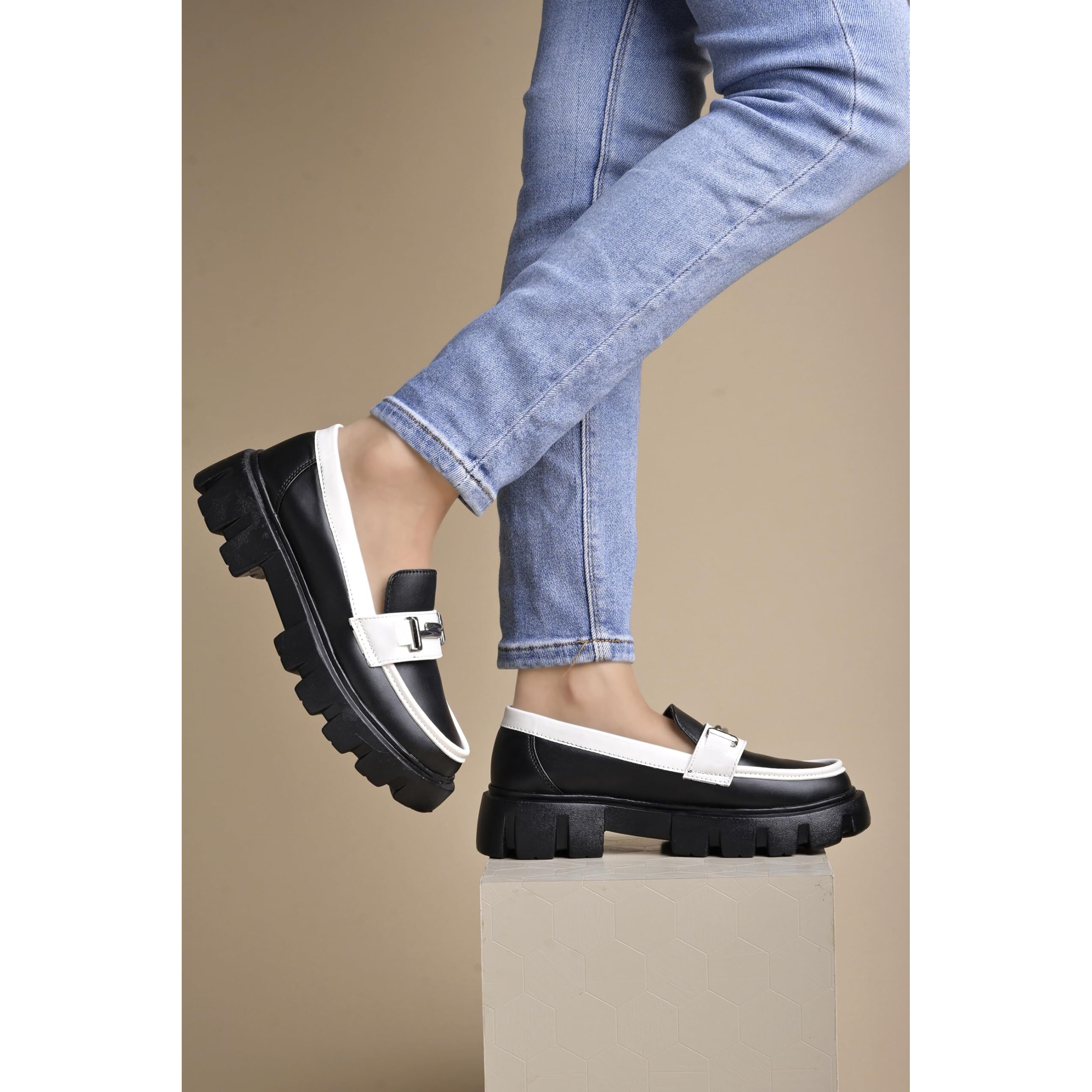 Shoetopia Front Buckle Detailed Black Loafers For Women & Girls-Eu37