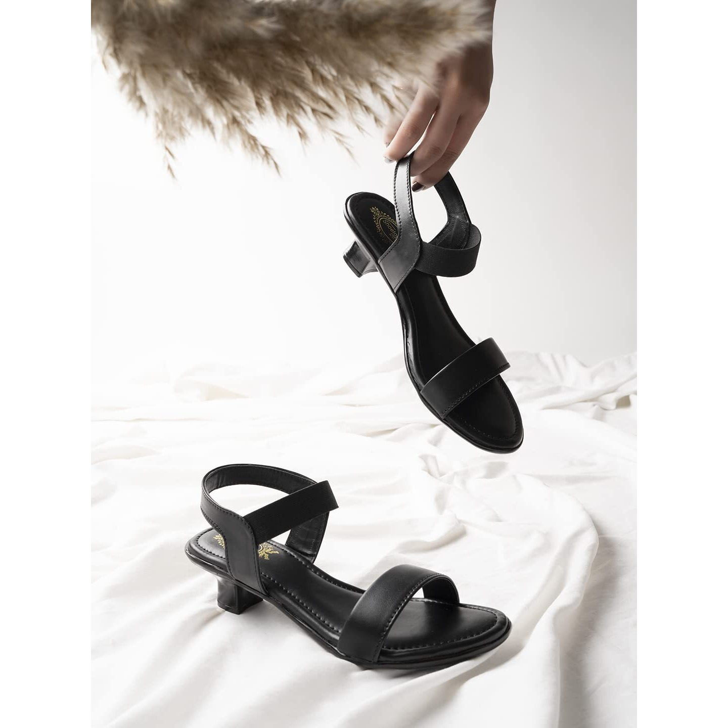 Shoetopia Casual Kitten Heeled Black Sandals For Women & Girls / Uk3