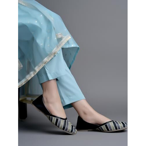 Shoetopia Emberoidered Black Bellies For Women & Girls /Eu38