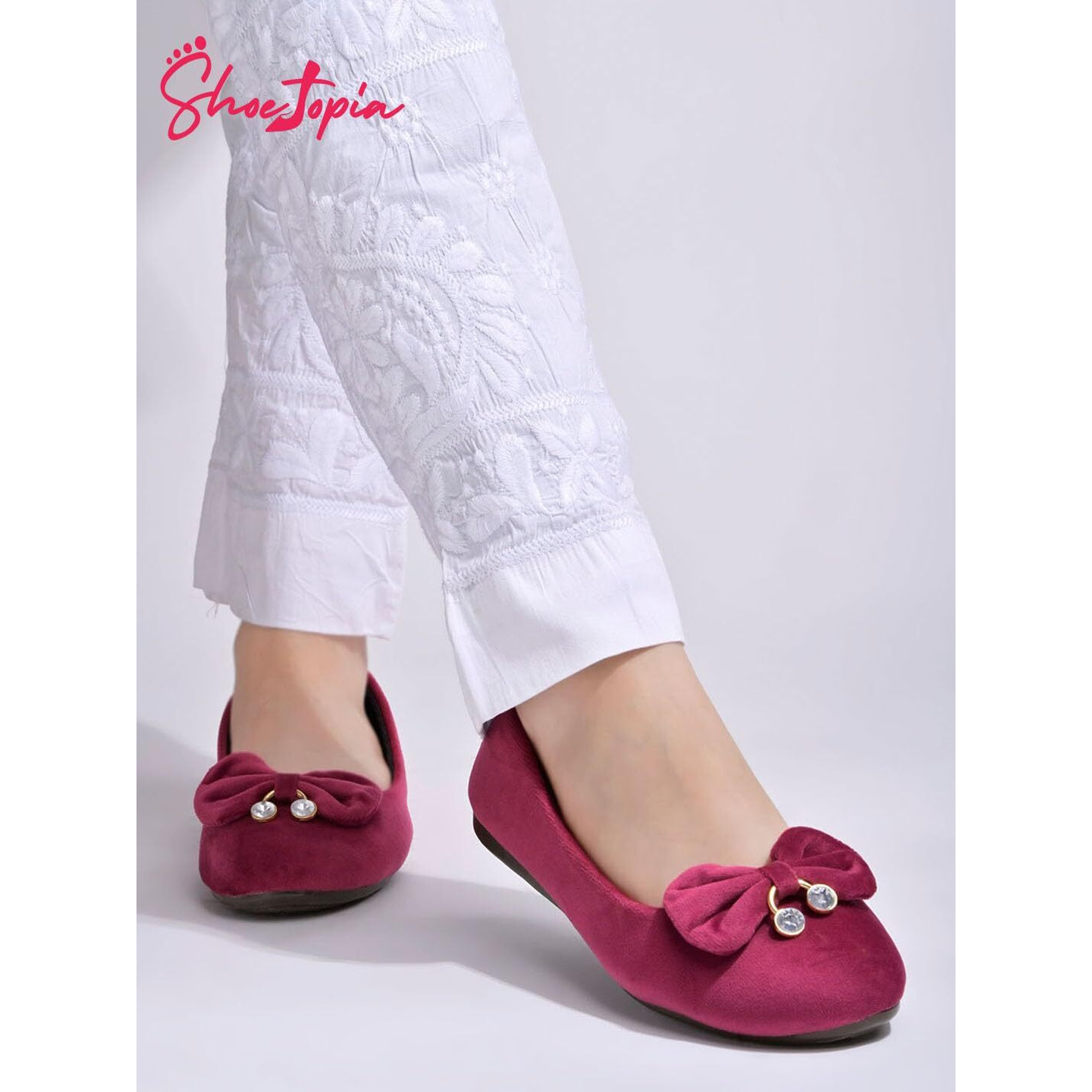 Shoetopia Stone Buckle Detailed Cherry Belly For Girls-Eu40