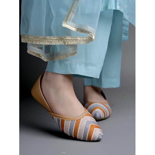 Shoetopia Emberoidered Tan Bellies For Women & Girls /Eu36