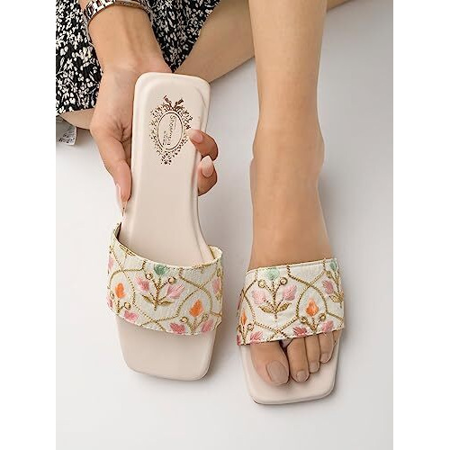 Shoetopia Girls Slp-1 Cream Flat Sandal - 4 Uk (Girls-Slp-1-Cream)