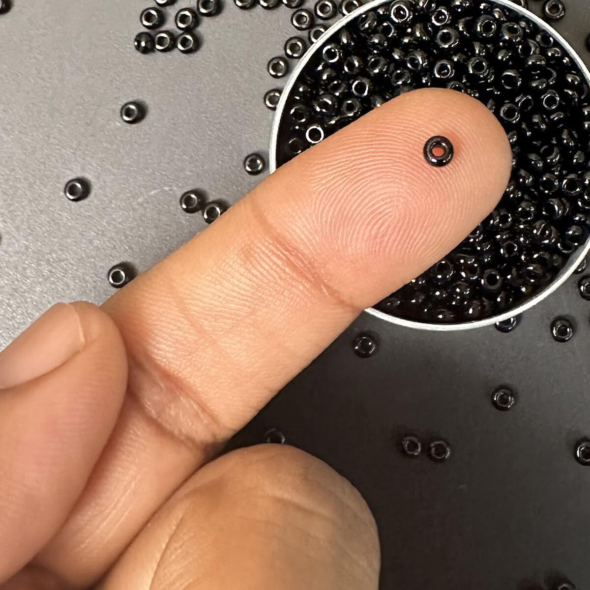 Embroiderymaterial 8/0 Black Color Preciosa Seed Beads For Jewellery Making, Craft, Bracelet Making, Embroidery Work, Hair Accessories, Hair Band Making, Bag Making Etc. (100 Gram, 8/0, 3Mm)