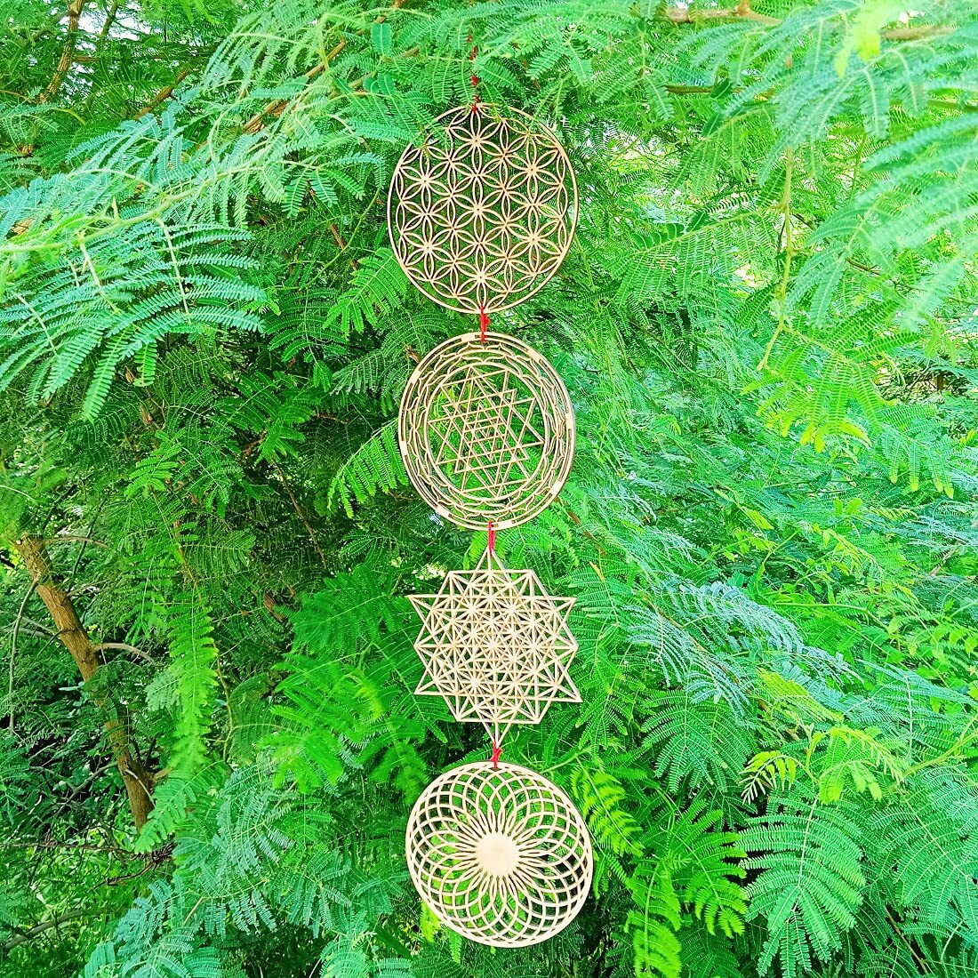 Purpledip Wooden Laser Cut Wall Hanging Divine Shapes Yoga Meditation Set Of 4 Sri Yantra, Sacred Flower, 64 Star Tetrahedron & Fountain Of Energy, Unfinished (12381)