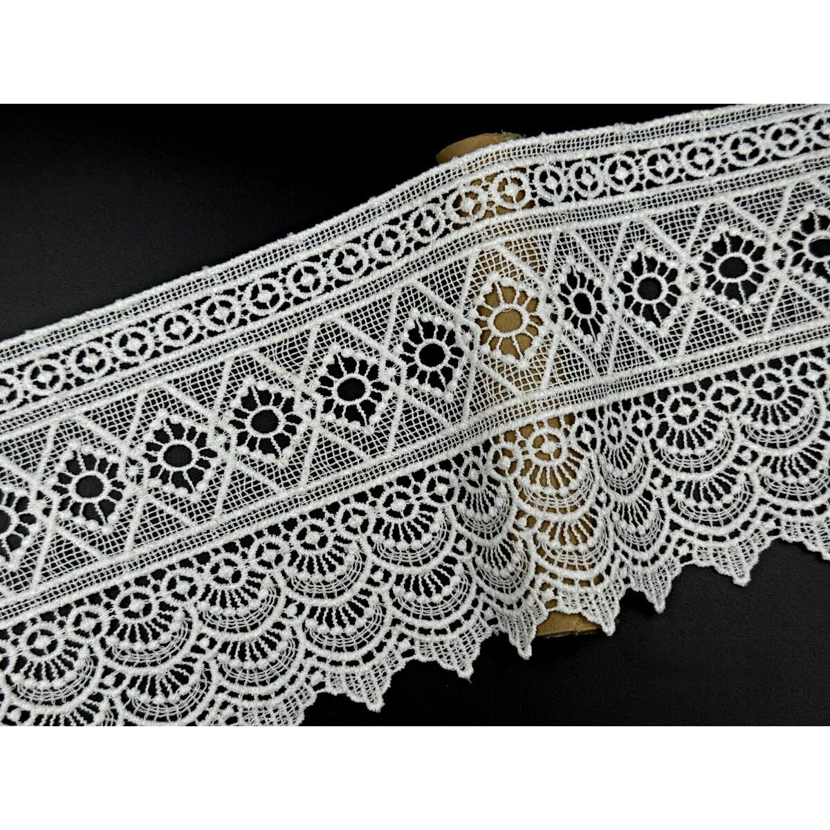 Off White Lace And Border Material For Suits,Saree & Dupatta (Size 13.5 Cm) Qty 5 Yards,Used As Trims,Borders,Embroidery Lace,Applique,Fabric Lace,Sewing Supplies,Cotton Lace Work,Diy.