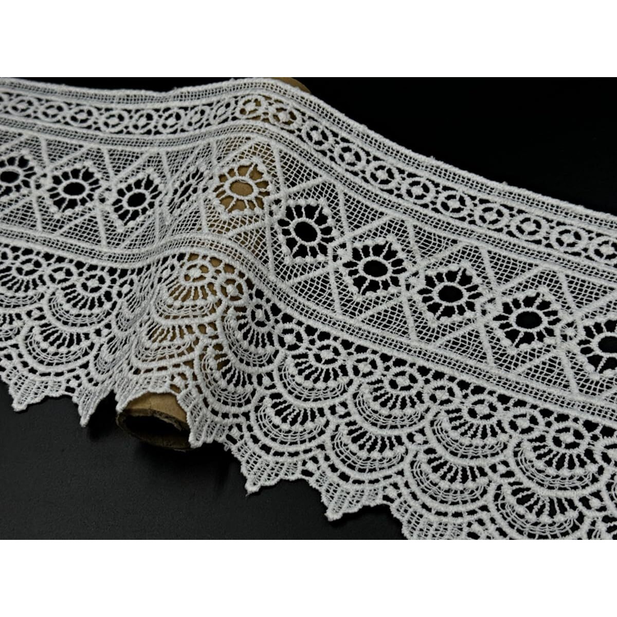 Off White Lace And Border Material For Suits,Saree & Dupatta (Size 13.5 Cm) Qty 5 Yards,Used As Trims,Borders,Embroidery Lace,Applique,Fabric Lace,Sewing Supplies,Cotton Lace Work,Diy.