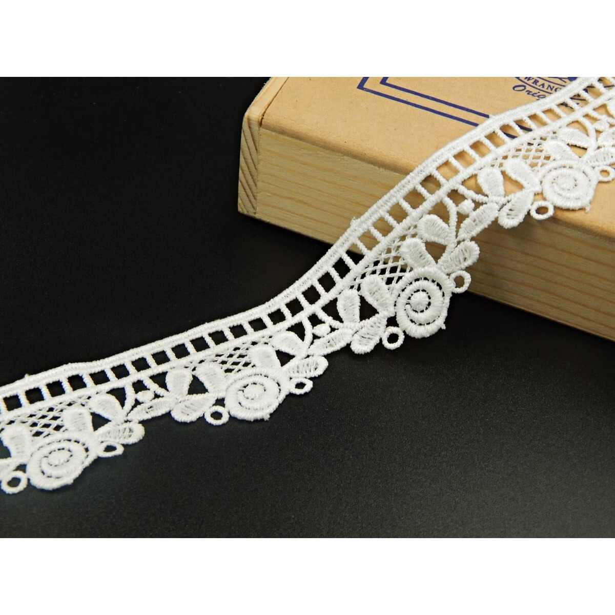 Orient Lace Craft White Lace And Border Material (3.8 Cm) Qty Approx 5 Yard,Used As Trims,Saree Borders,Embroidery Lace,Applique,Fabric Lace,Sewing Supplies,Cotton Lace Work,Dupatta Lace Bridal,Diy.