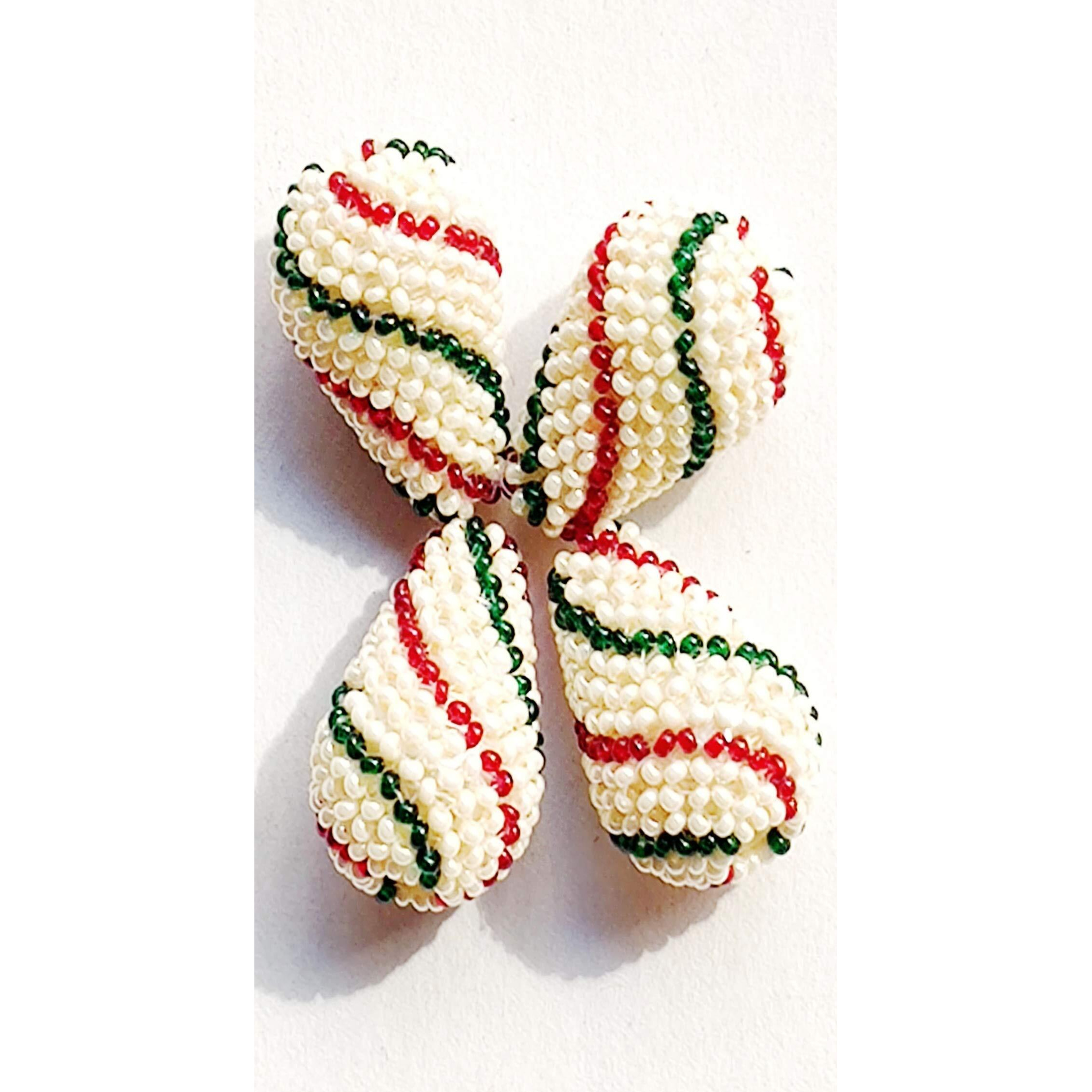 Paushak Boutique Off White Lehariya Style Moti Button (Set Of 2)