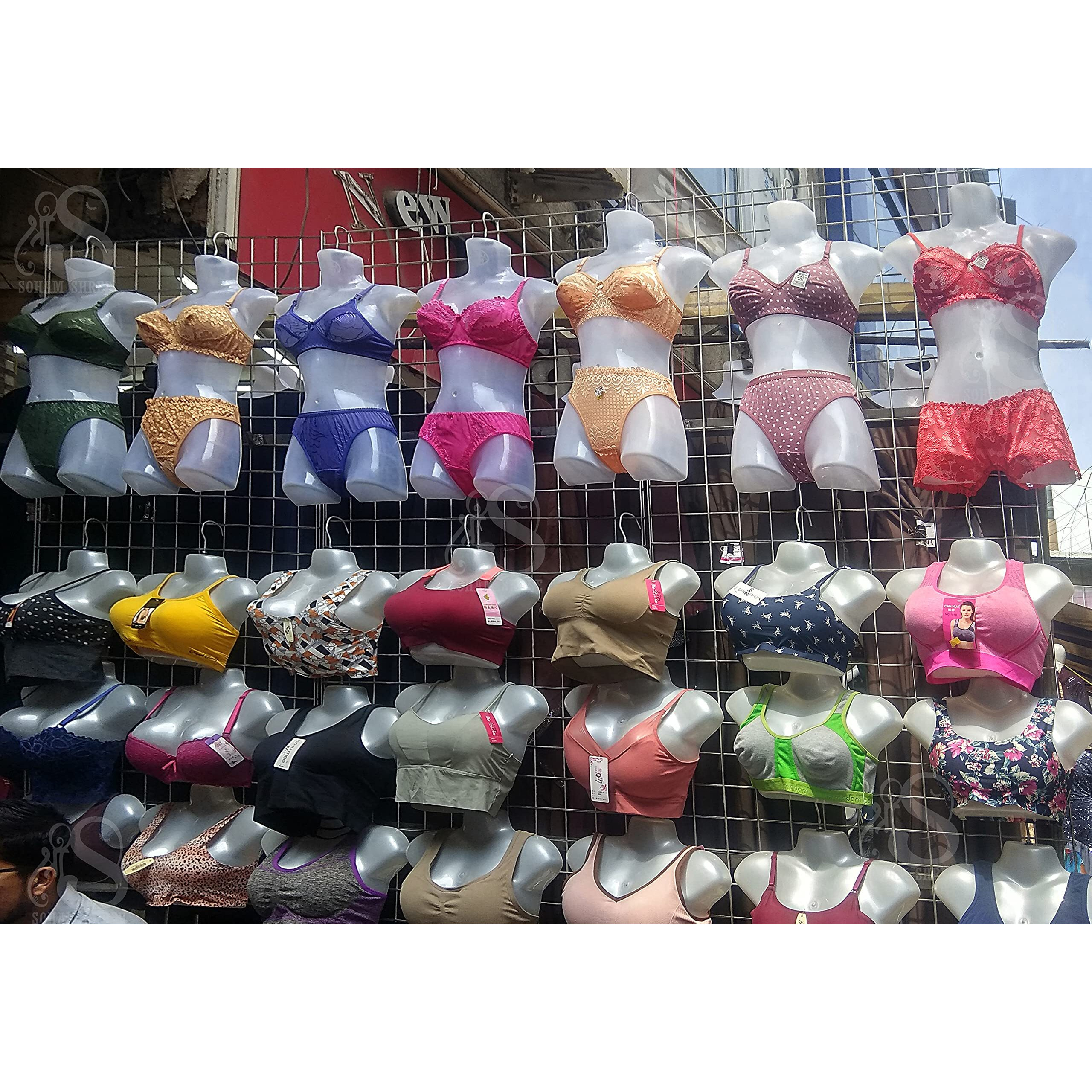 Kalsutanshi   Female Blouse Mannequin Dummy Hanger - Blouse/Bra Display Hangers (White, 1)