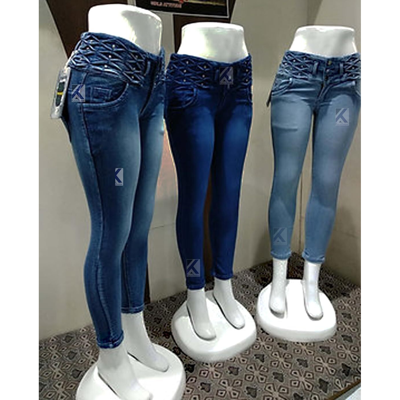 Kalsutanshi  Female Half Body Legs Store Display Stand | Mannequin Dummy Display Standard Hangers Suitable For Leggings Pants And Jeans (White, Pack Of 1)