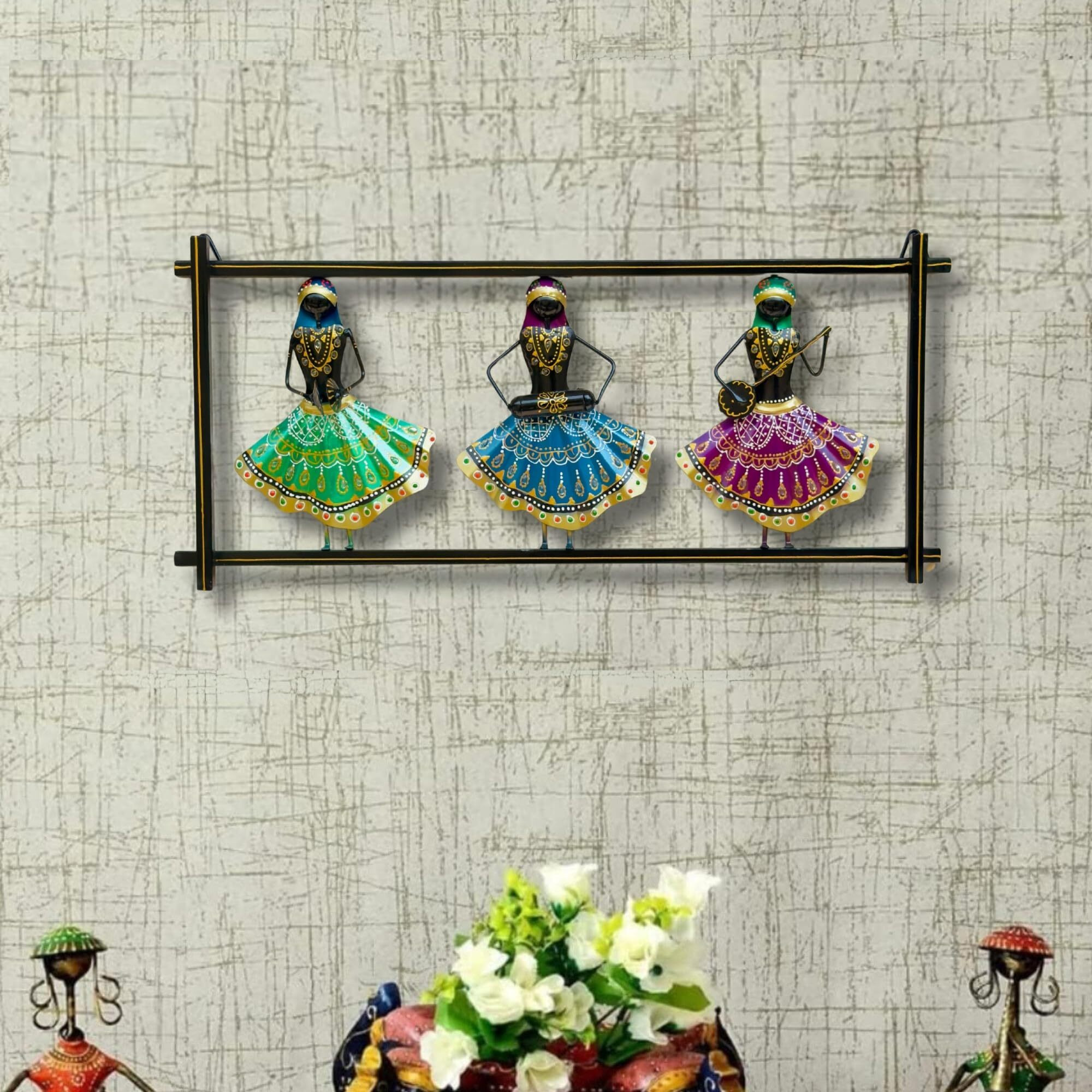Rsn Metal Lady Musicians Playing Instruments Wall Decor/Wall Hanging/Metal Wall Art (24 X 11 Inches)