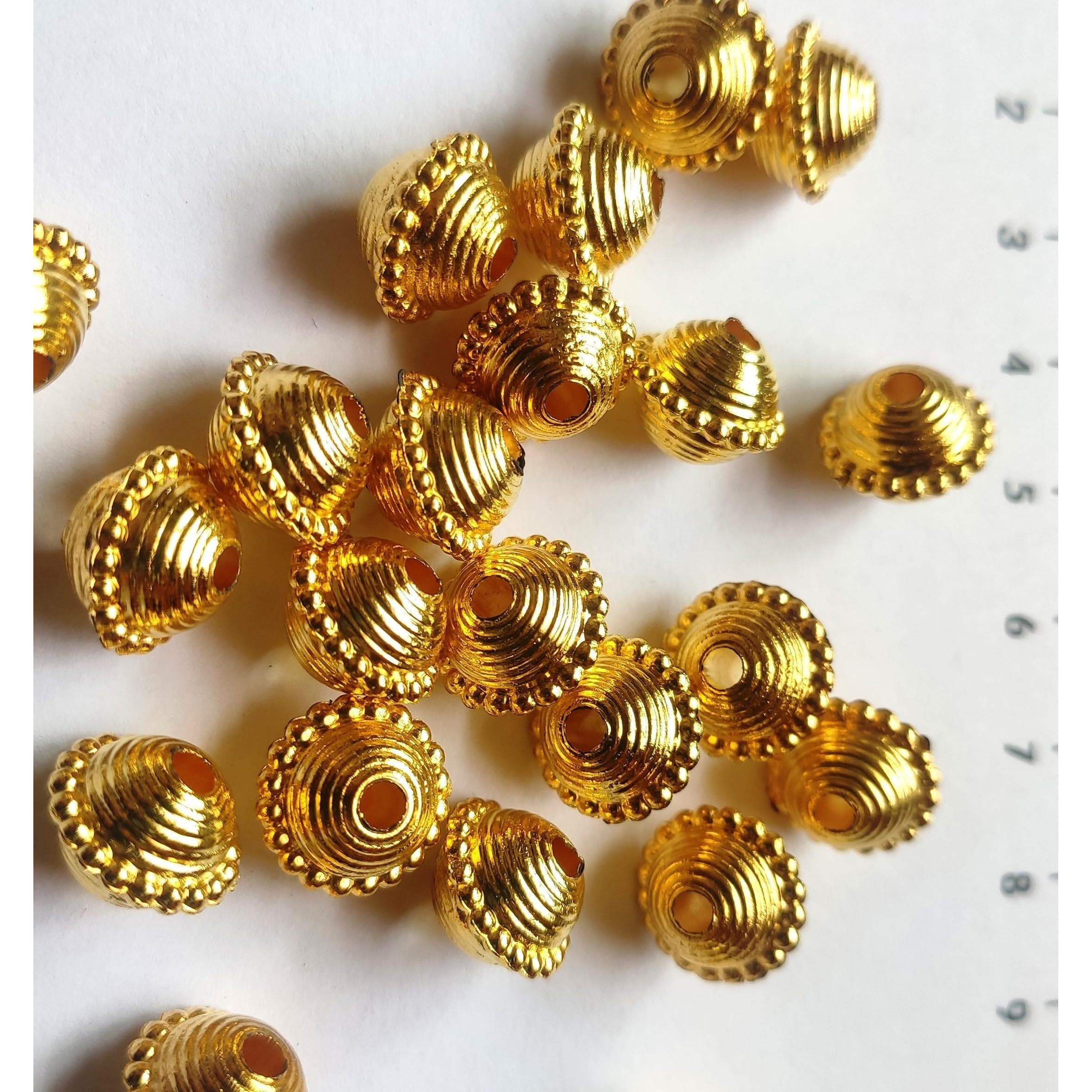 Get-Set-Go 10Mm - 200 Pcs Space Ship Design Golden Color Plastic Beads For Jewellery Making, Arts And Crafts Work, Necklace, Bracelet Earring Diy Kit (Spaceship-10Mm)