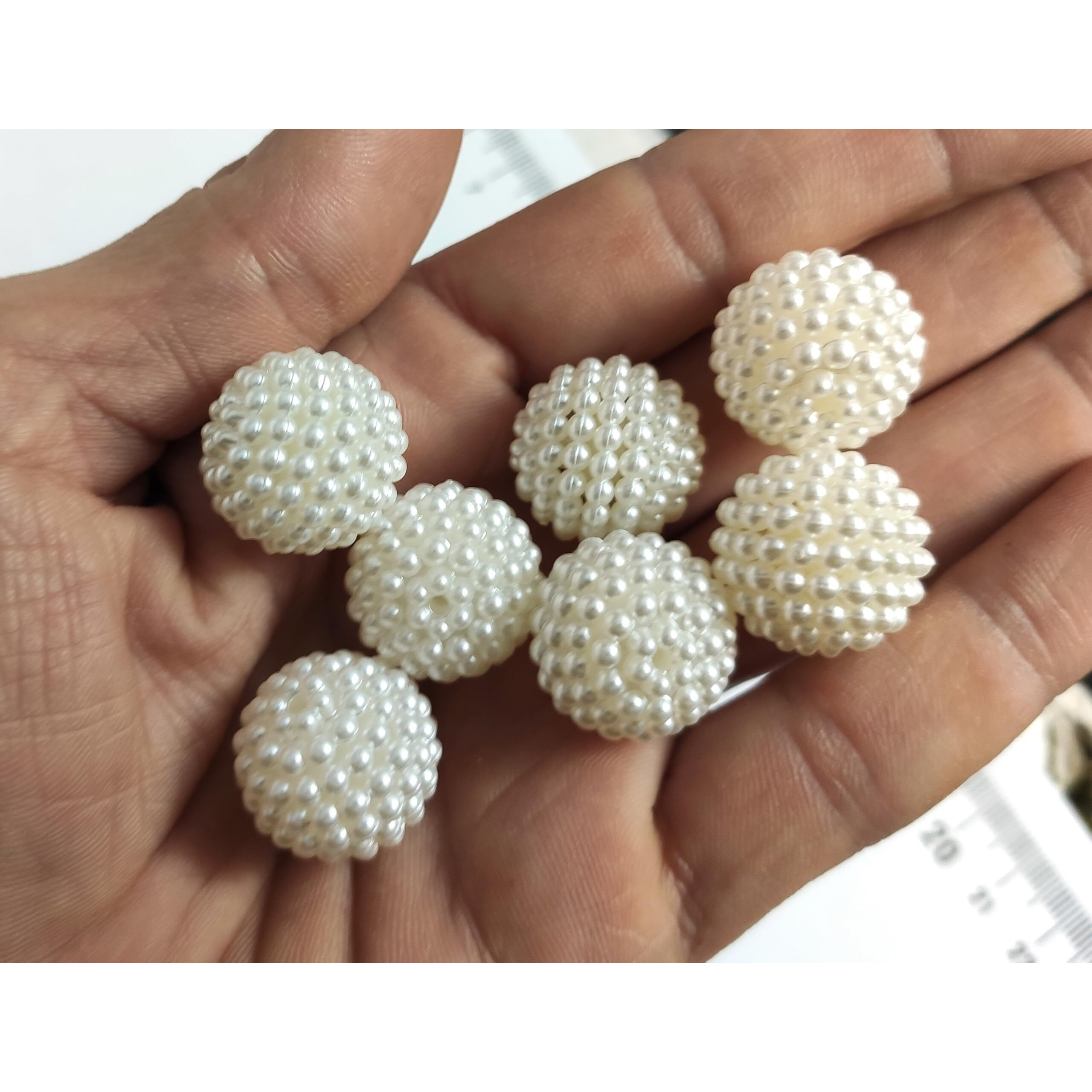 Go-Set-Get Creamy White 340 Pcs - 20Mm | 14Mm | 12Mm | 10Mm - Dotted Pearl/Fruit Ball Beads/Moti Angura Beads For Jewelry Making, Arts & Crafts & Decoratives (Fruit-Multisizewhite)