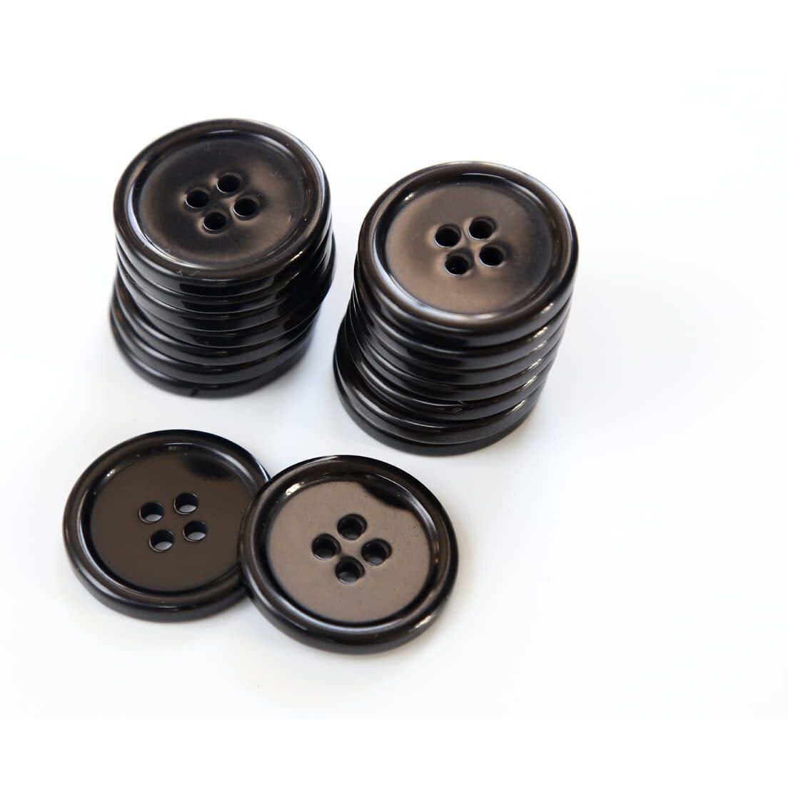 Spongy 0.75 Inch Sewing Flatback 4 Holes Resin Round Black Buttons For Clothes Knitting Dress Making Art & Crafts Decoration Daily Use Shirt Coat Blazer Buttons For Men And Women Pack Of 50