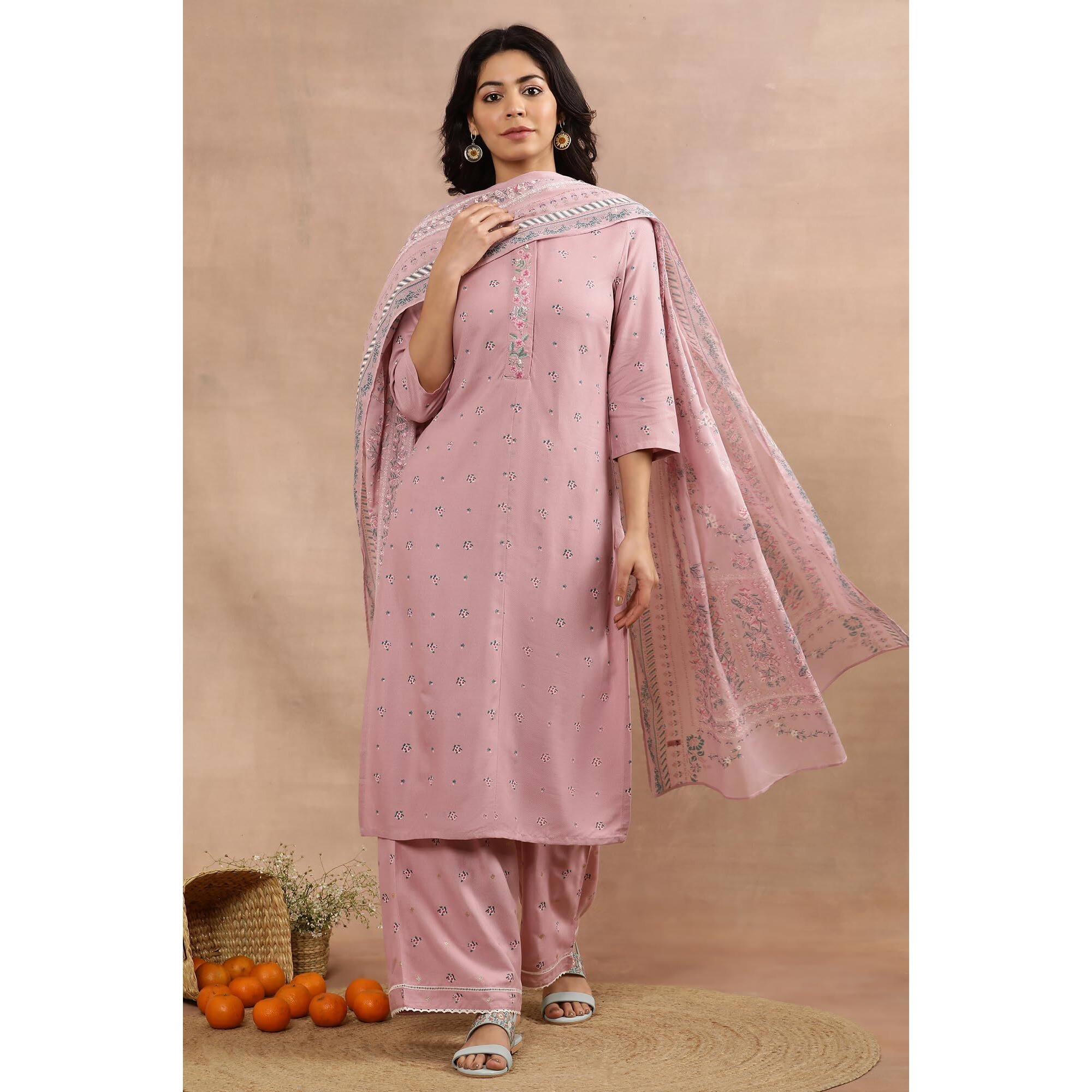 W For Woman Printed Straight Kurta Set With Parallel Pants & Dupatta