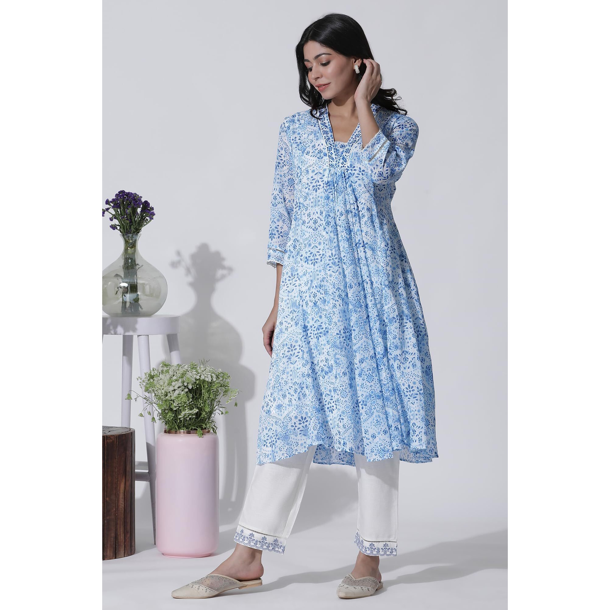 W For Woman White & Blue Printed Flared Cotton Kurta With Pants Set_24Onws10528-123075_Xl