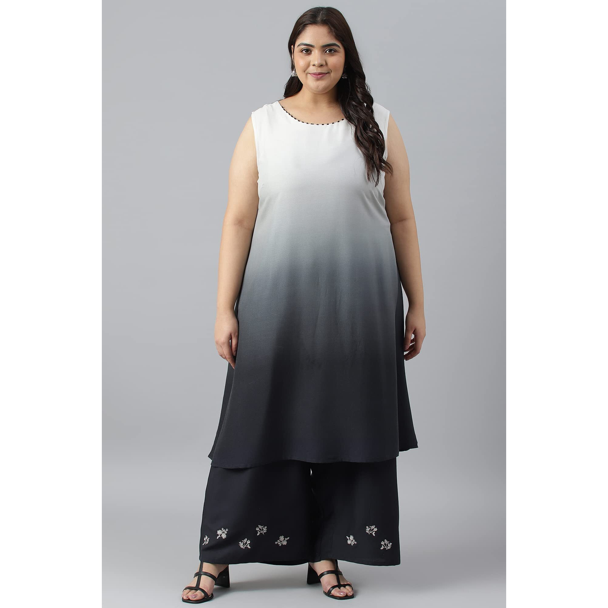 W For Woman Plus Size White And Deep Blue Ombre Kurta With Printed Gilet And Parallel Pants_22Auws18100G-118513_4Xl