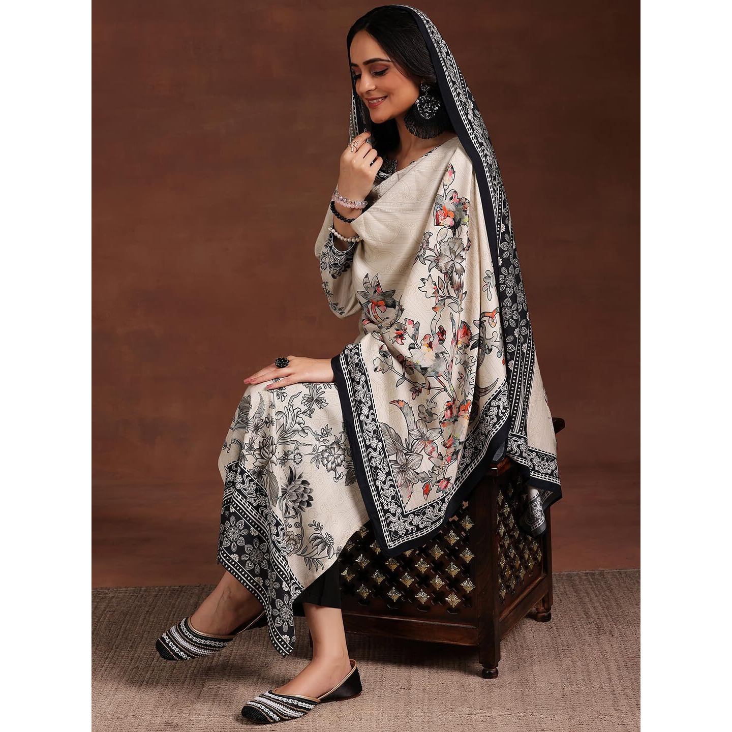 Libas Women's Silk Blend Kurta Set (36776Or_White