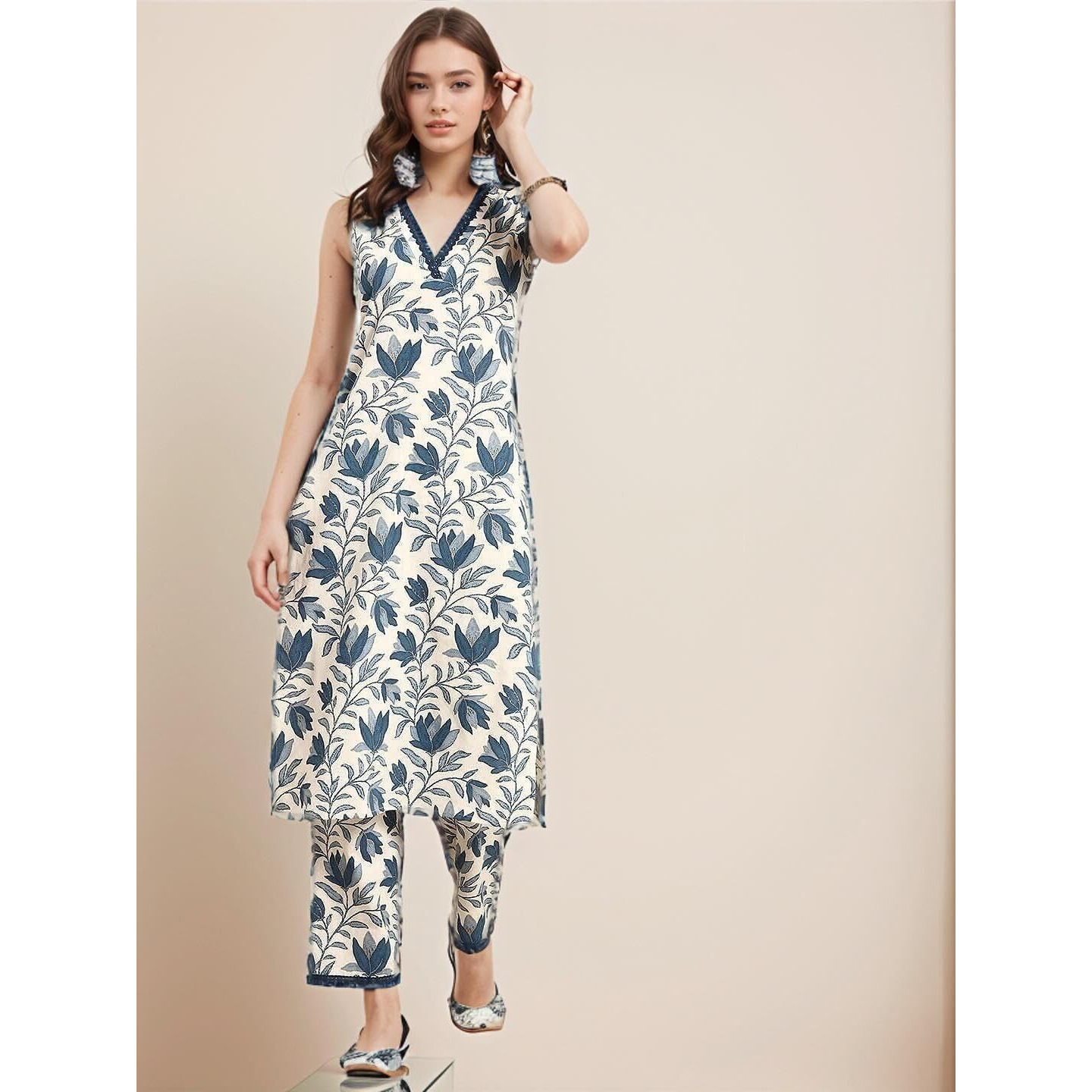 Smowkly V-Neck Sleeveless Kurta For Women (1322_Ofwt_Xxl) White
