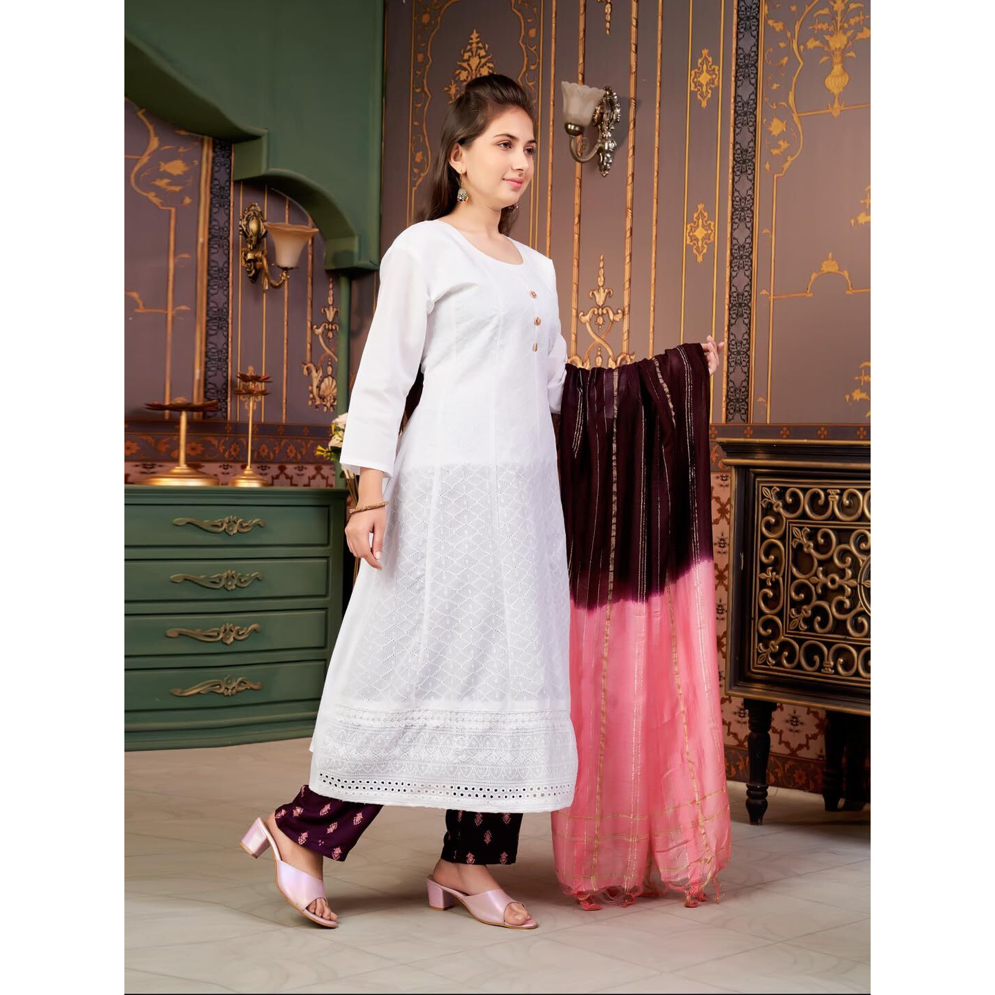 Aarika Girls Ethnic Wear White Colour Chikan Embroidery Cotton Kurti-6-13 Years (Kurti-Tr-K-854)