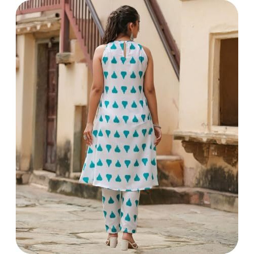 Greciilooks Women Rayon A-Line Regular Fit Kurta Set (Green, Medium)