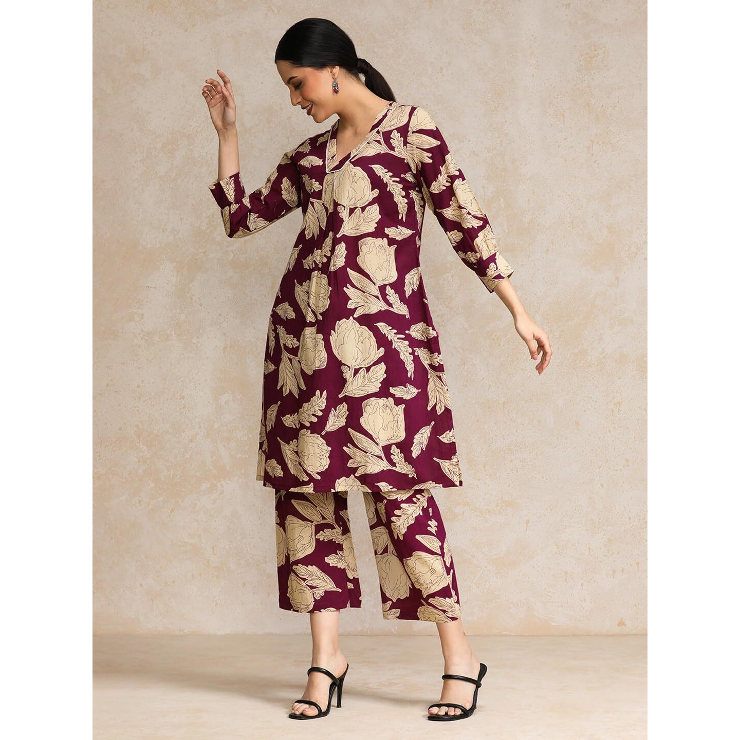 Varanga Floral Printed Puff Sleeve Kurta With Trouser