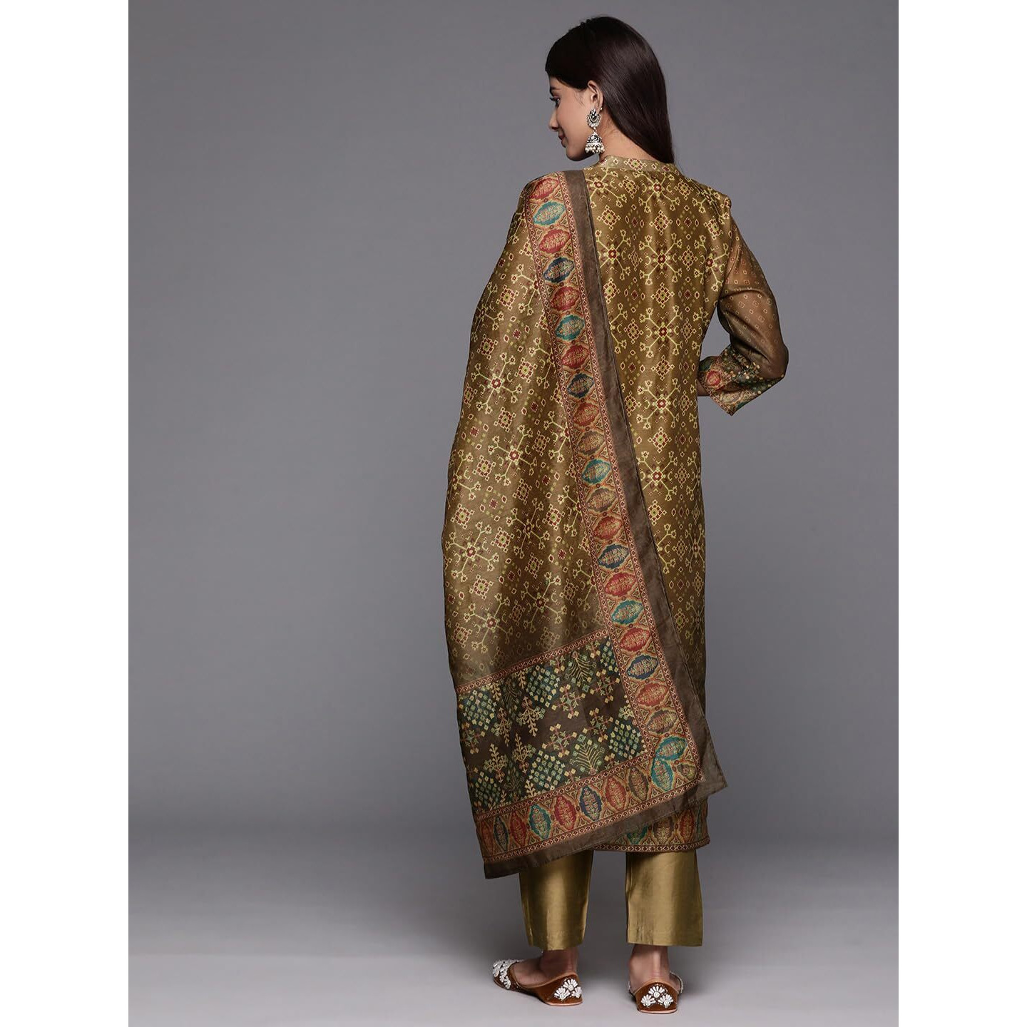 Varanga Women Olive Abstract Printed Straight Kurta Paired With Solid Bottom And Printed Dupatta