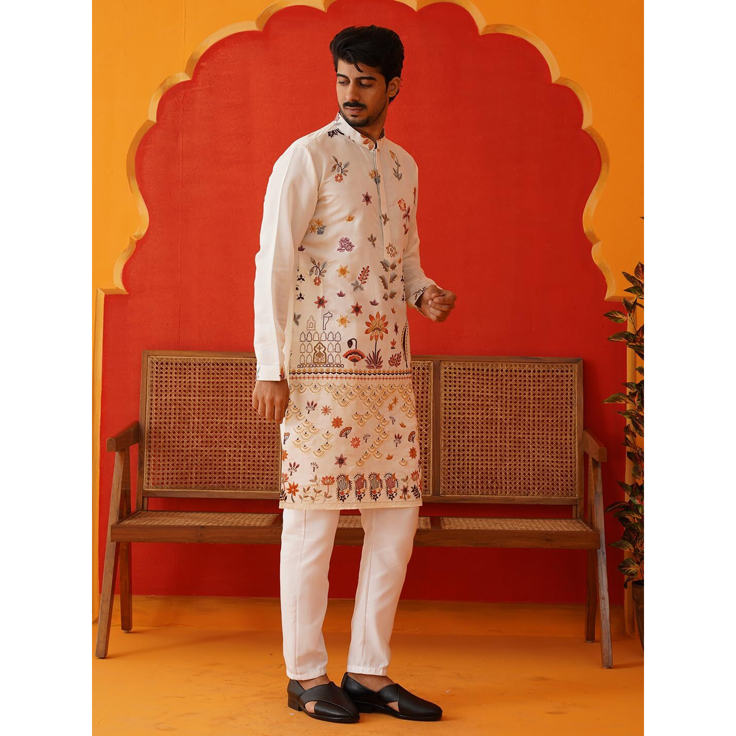 Jompers White Floral Embroidered And Sequins Kurta Set (White, Xl)