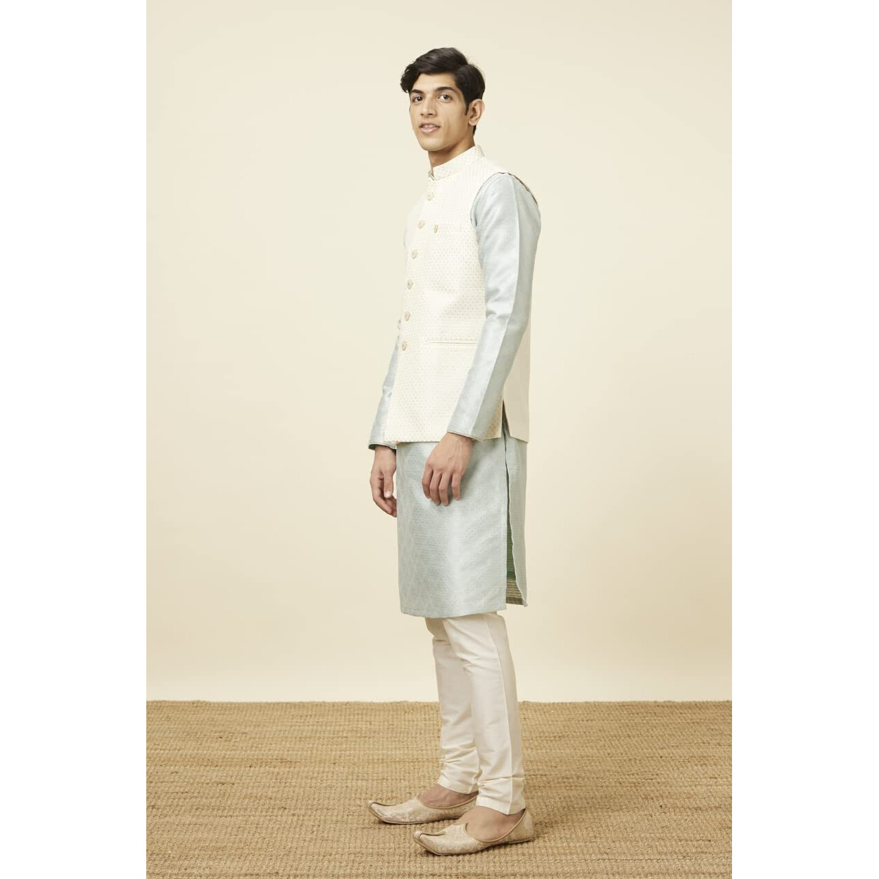 Manyavar Men's Art Silk Self Design Casual, Traditional Sleeveless Jacket (Cream, L)