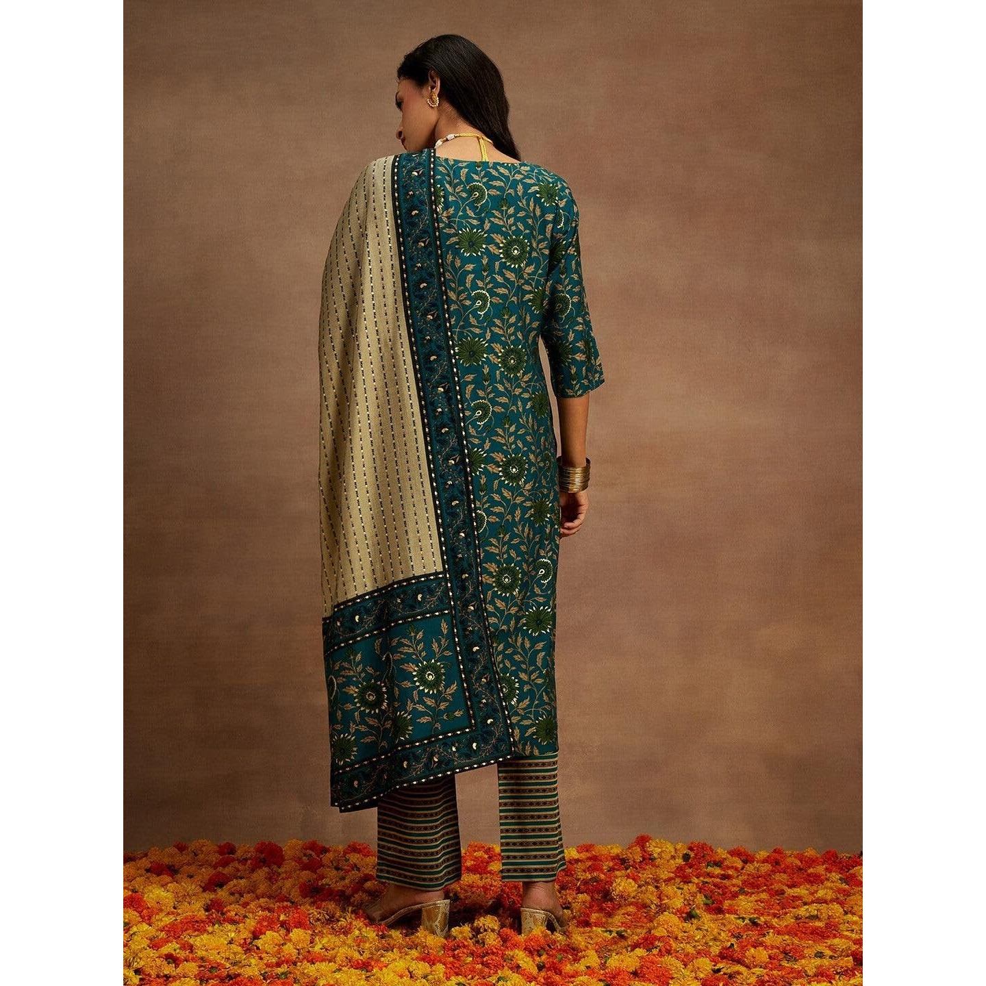 Libas Women's Silk Blend Kurta Set (34626