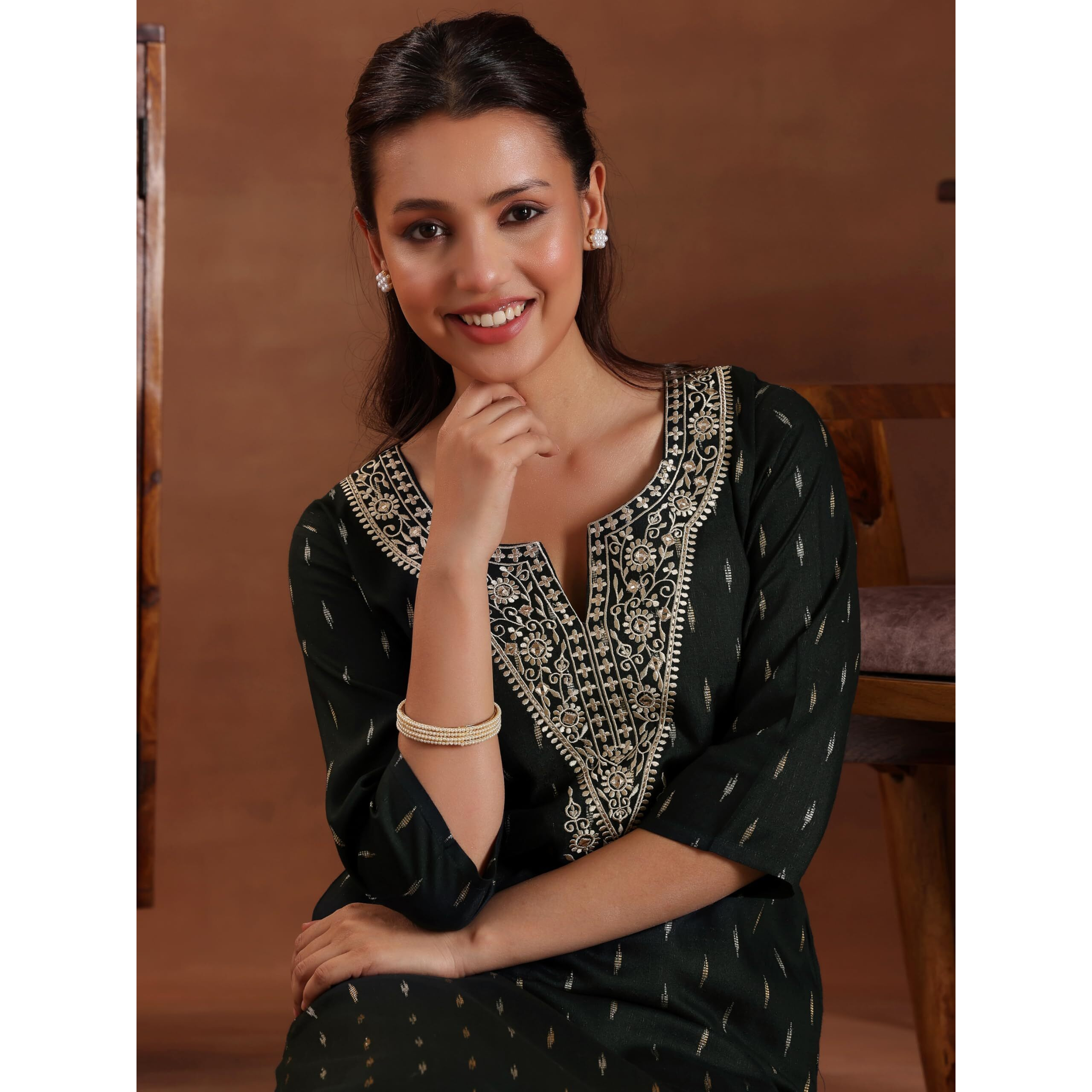 Libas Women's Cotton Yoke Design Straight Kurta (26968_Green