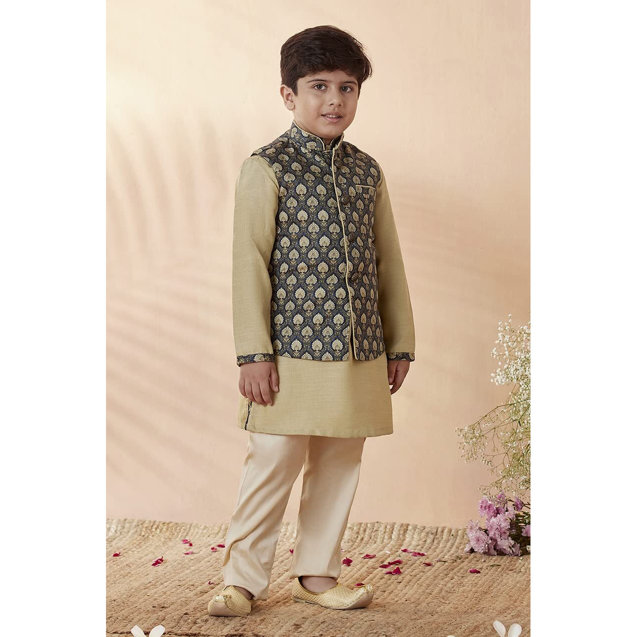 Manyavar Boys Blended Silk Kurta, Jacket And Pajama Set(10-12 Years)