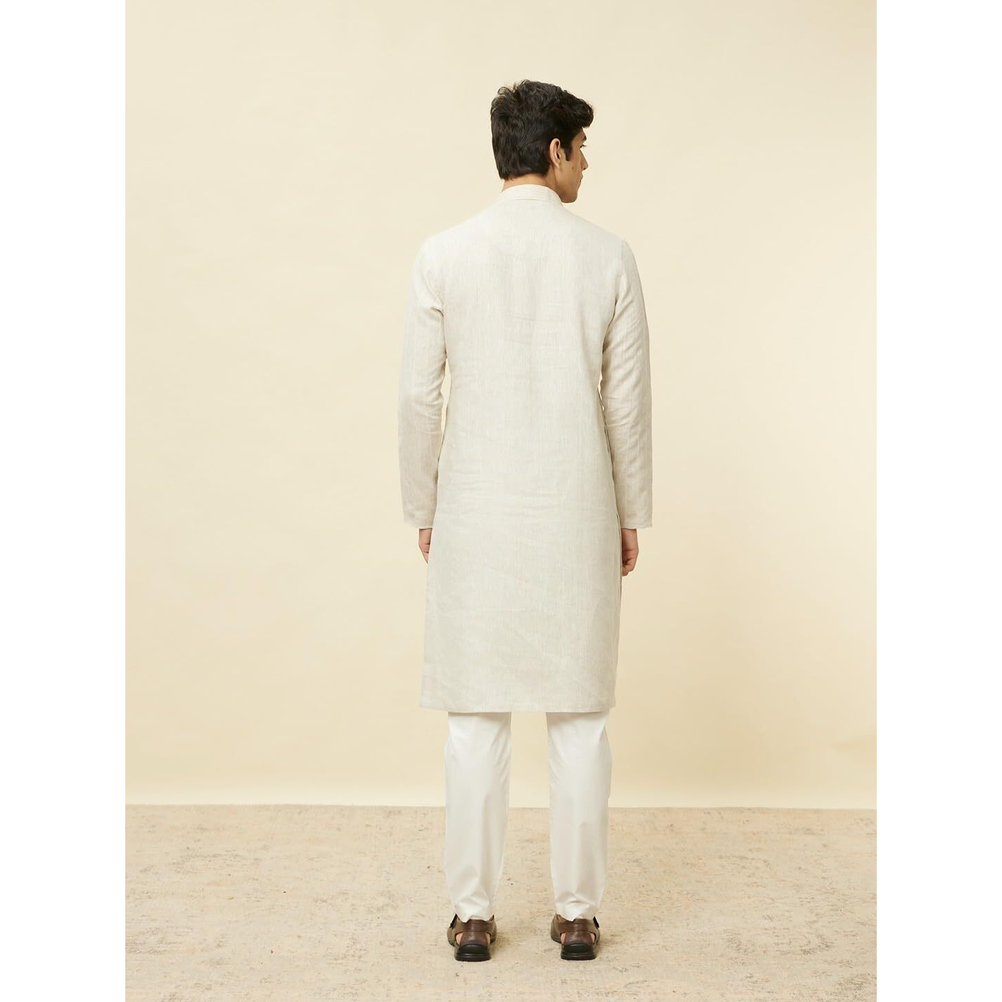 Manyavar Mens Natural Linen Solid Kurta Pyjama Set (Xl)