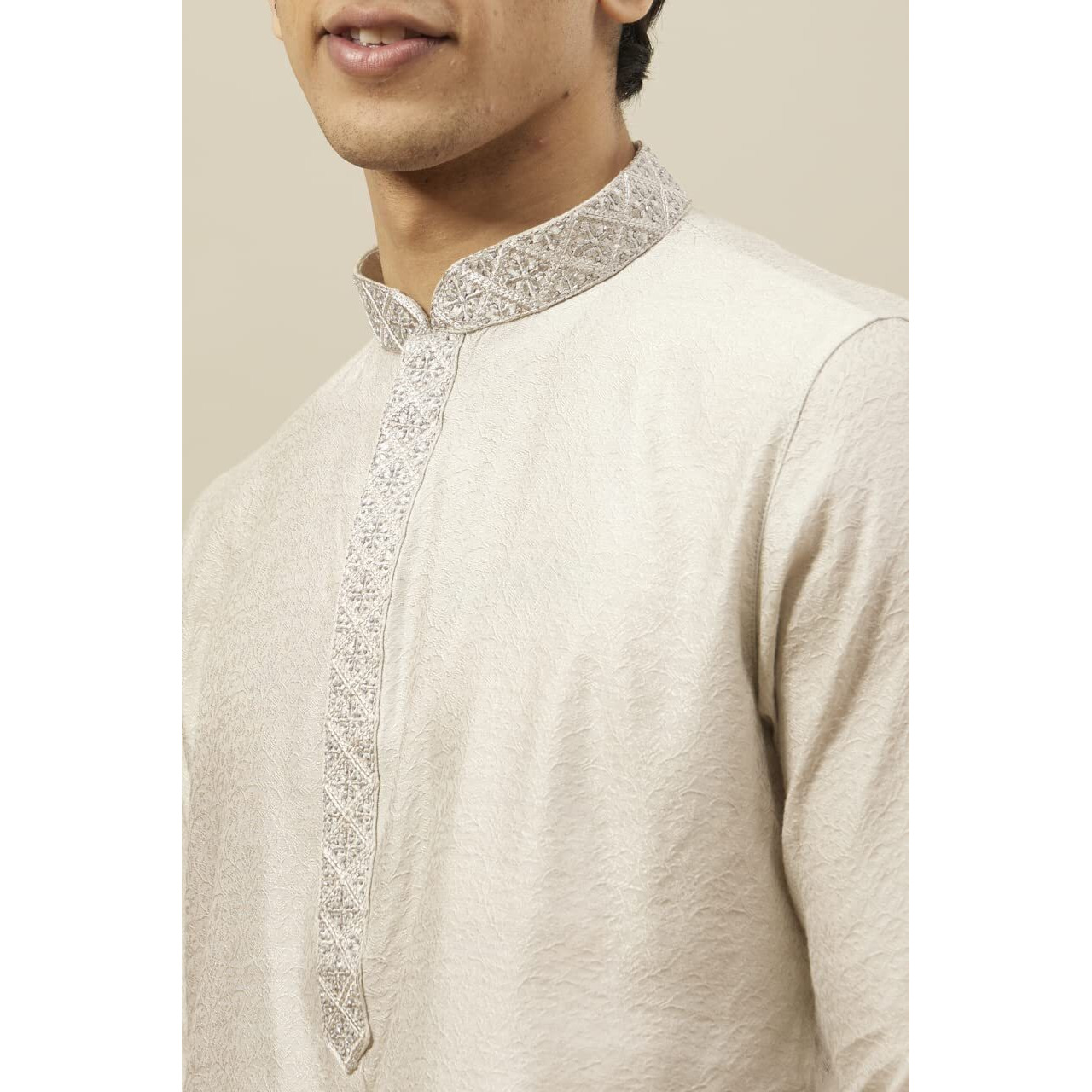 Manyavar Kurta Set For Men, Full Sleeves Mandarin Collar Ethnic Kurta Pyjama Set Art Silk All Over Self Design Set (Grey, M)